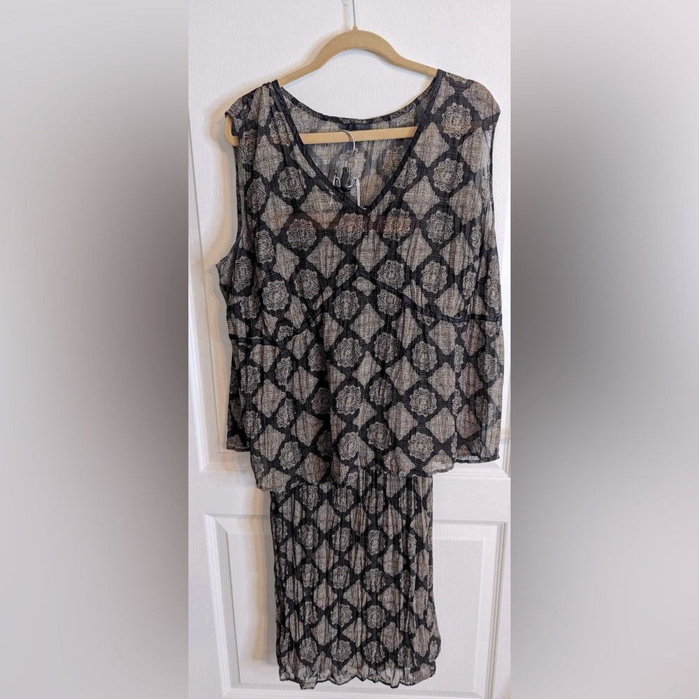 Lane Bryant brown and black print shell and skirt Size: 22/24
